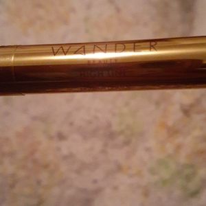 Wander beauty high line liquid eyeliner in runaway